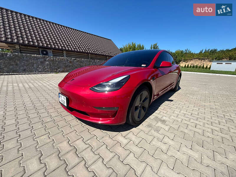 Седан Tesla Model 3 2022 в Виннице