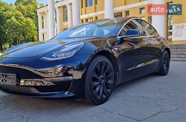 Седан Tesla Model 3 2019 в 