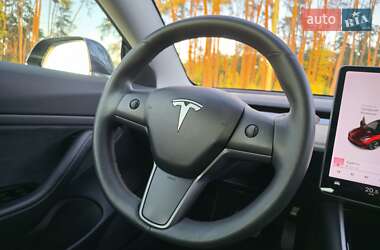 Седан Tesla Model 3 2019 в 