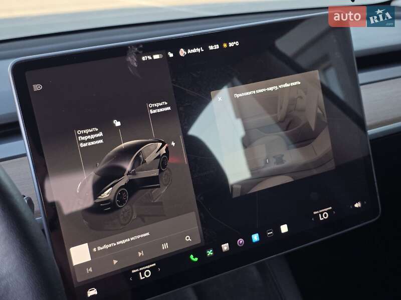 Седан Tesla Model 3 2022 в Тернополі