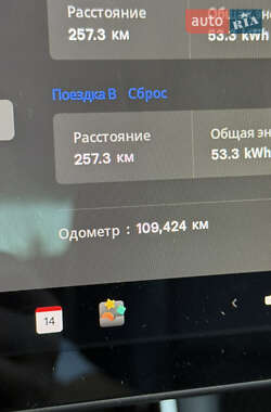 Седан Tesla Model 3 2018 в 