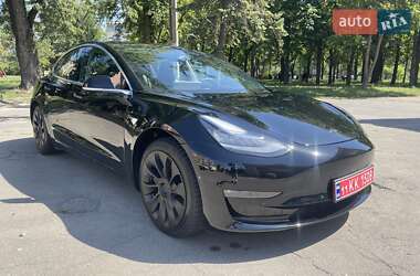 Седан Tesla Model 3 2019 в Киеве