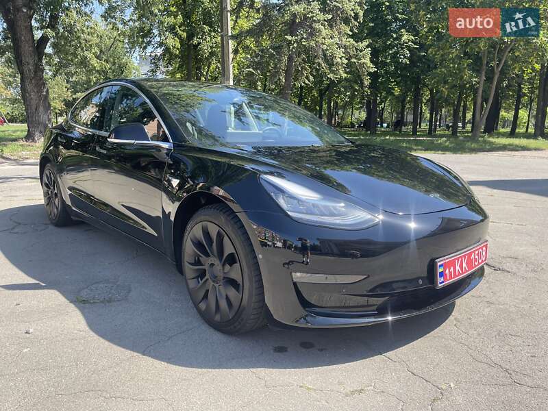 Tesla Model 3 2019