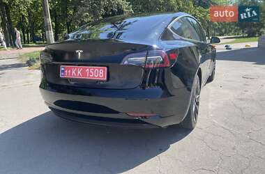 Седан Tesla Model 3 2019 в 