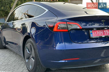 Седан Tesla Model 3 2018 в 