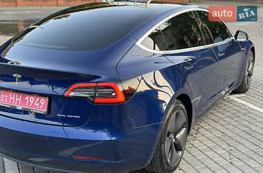 Седан Tesla Model 3 2018 в 