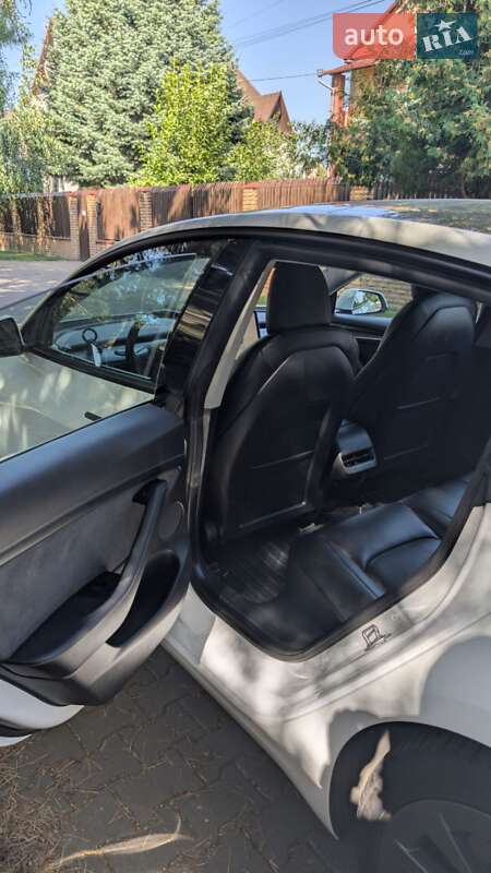 Седан Tesla Model 3 2022 в Луцке фото 10 Седан Tesla Model 3 2022 в Луцке