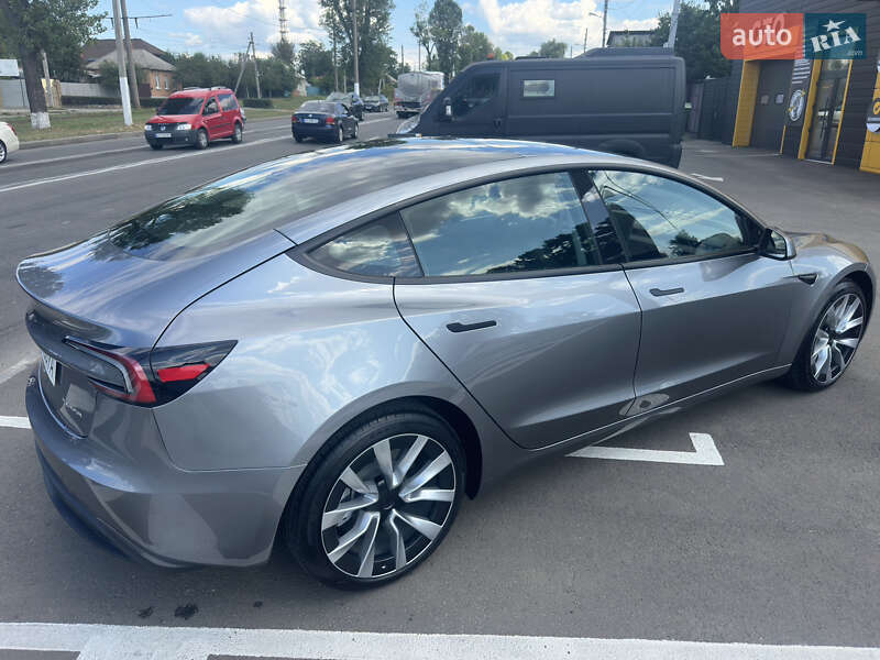 Седан Tesla Model 3 2024 в Харькове
