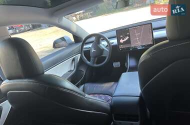 Седан Tesla Model 3 2019 в 