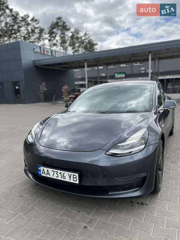 Седан Tesla Model 3 2018 в Киеве фото 8 Седан Tesla Model 3 2018 в Киеве