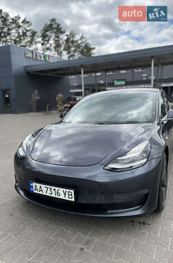 Седан Tesla Model 3 2018 в 