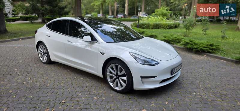 Седан Tesla Model 3 2020 в Львове фото 5 Седан Tesla Model 3 2020 в Львове