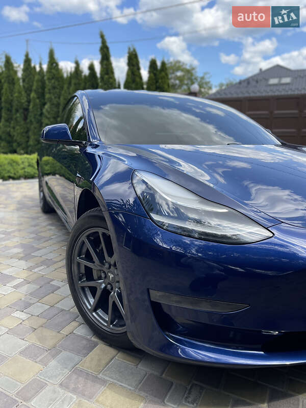 Седан Tesla Model 3 2019 в Харькове