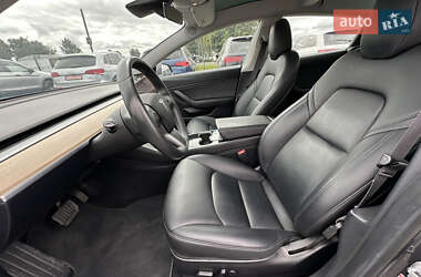 Седан Tesla Model 3 2018 в 