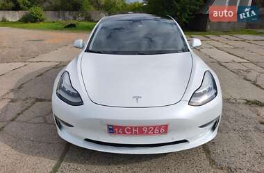 Седан Tesla Model 3 2019 в 