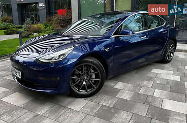 Седан Tesla Model 3 2018 в 
