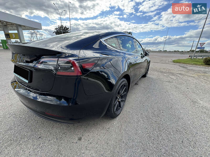 Седан Tesla Model 3 2019 в Києві