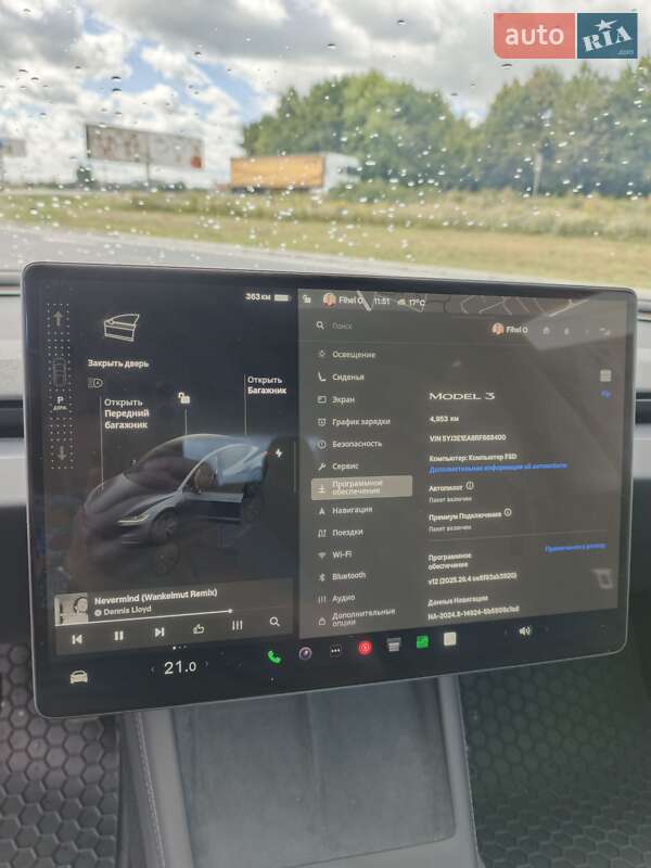 Седан Tesla Model 3 2024 в Львове