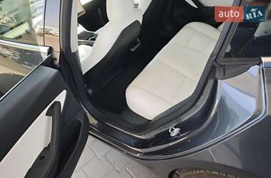 Седан Tesla Model 3 2018 в 