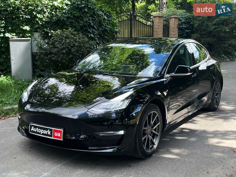 Tesla Model 3 2018