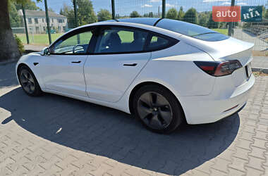 Седан Tesla Model 3 2020 в 