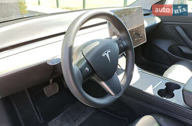 Седан Tesla Model 3 2020 в 