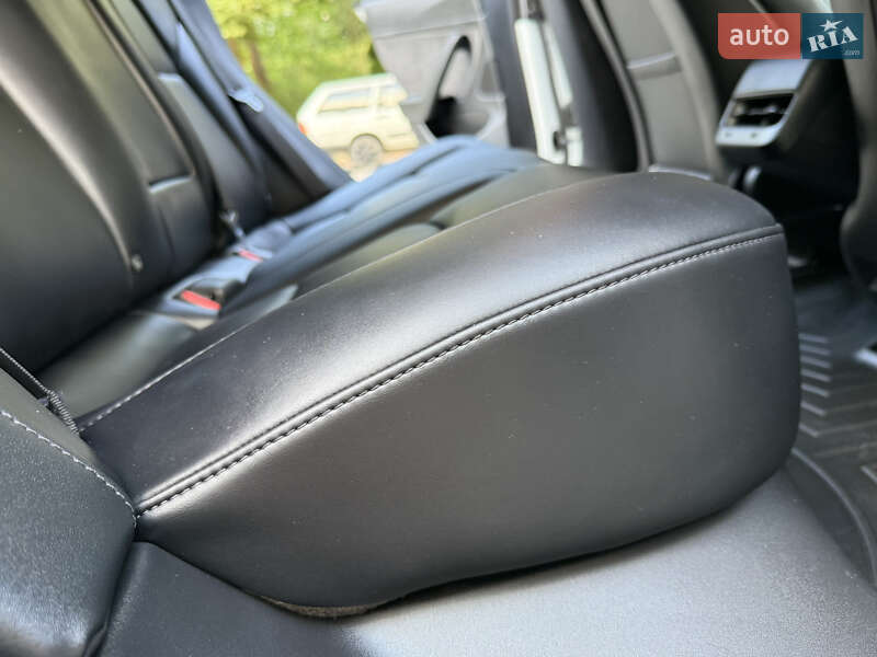 Седан Tesla Model 3 2020 в Дрогобыче