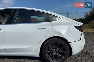 Седан Tesla Model 3 2018 в 