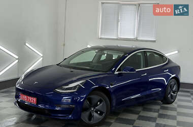 Седан Tesla Model 3 2019 в 