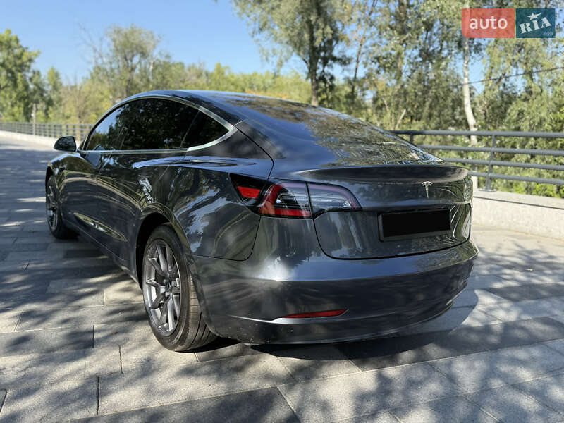 Седан Tesla Model 3 2019 в Днепре
