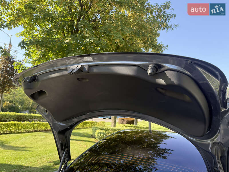 Седан Tesla Model 3 2019 в Днепре
