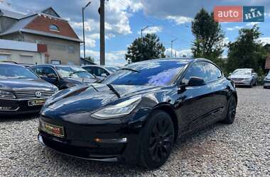 Седан Tesla Model 3 2018 в Коломые