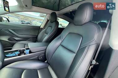 Седан Tesla Model 3 2018 в 