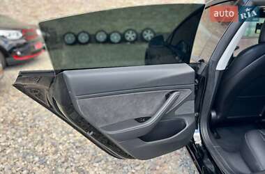 Седан Tesla Model 3 2018 в 