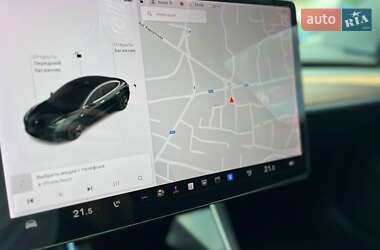 Седан Tesla Model 3 2018 в 