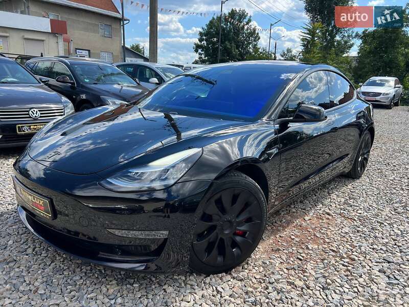Седан Tesla Model 3 2018 в Коломиї