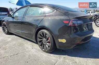 Седан Tesla Model 3 2022 в 