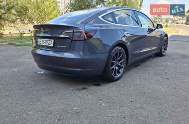 Седан Tesla Model 3 2018 в 