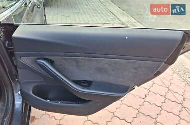 Седан Tesla Model 3 2018 в 