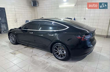 Седан Tesla Model 3 2018 в 