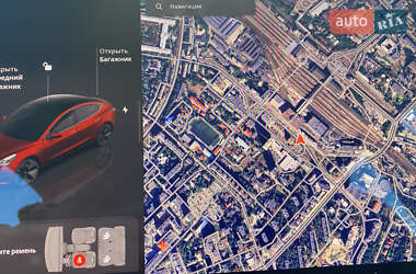 Седан Tesla Model 3 2022 в 