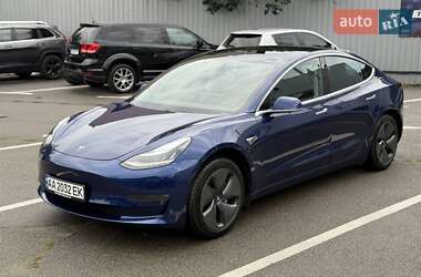 Седан Tesla Model 3 2019 в 