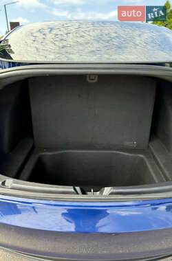 Седан Tesla Model 3 2020 в 