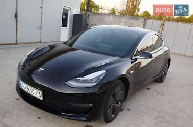 Седан Tesla Model 3 2019 в 