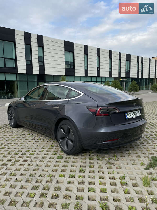 Седан Tesla Model 3 2019 в Хмельницком