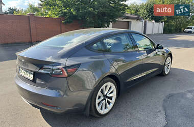 Седан Tesla Model 3 2020 в 