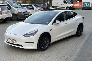 Седан Tesla Model 3 2019 в 