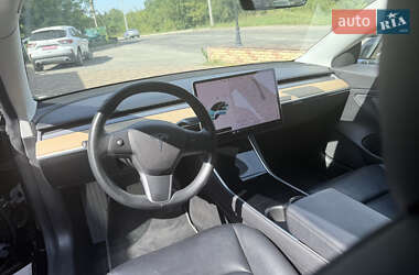 Седан Tesla Model 3 2018 в 