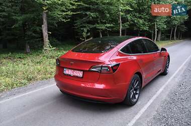 Седан Tesla Model 3 2018 в 