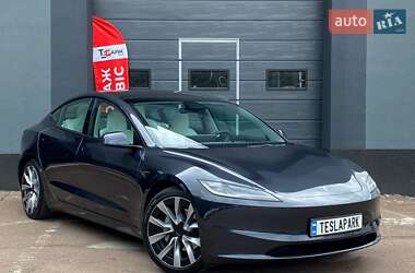 Седан Tesla Model 3 2024 в Киеве